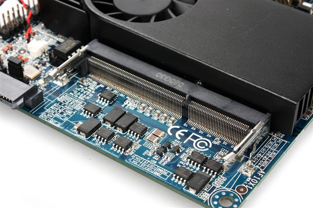 致铭ITX-AF2S1A主板产品图片4-IT168